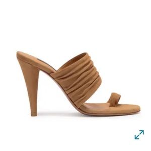 🥜NWOT Veronica Beard Toe Ring Sandals🥜